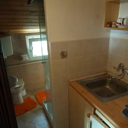 Karos Apartmanhaz * Zalakaros