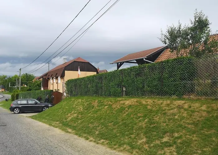 Karos Apartmanhaz *